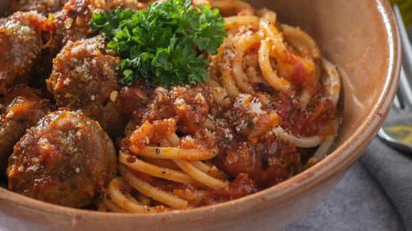 Bowl of spaghetti and meatballs.